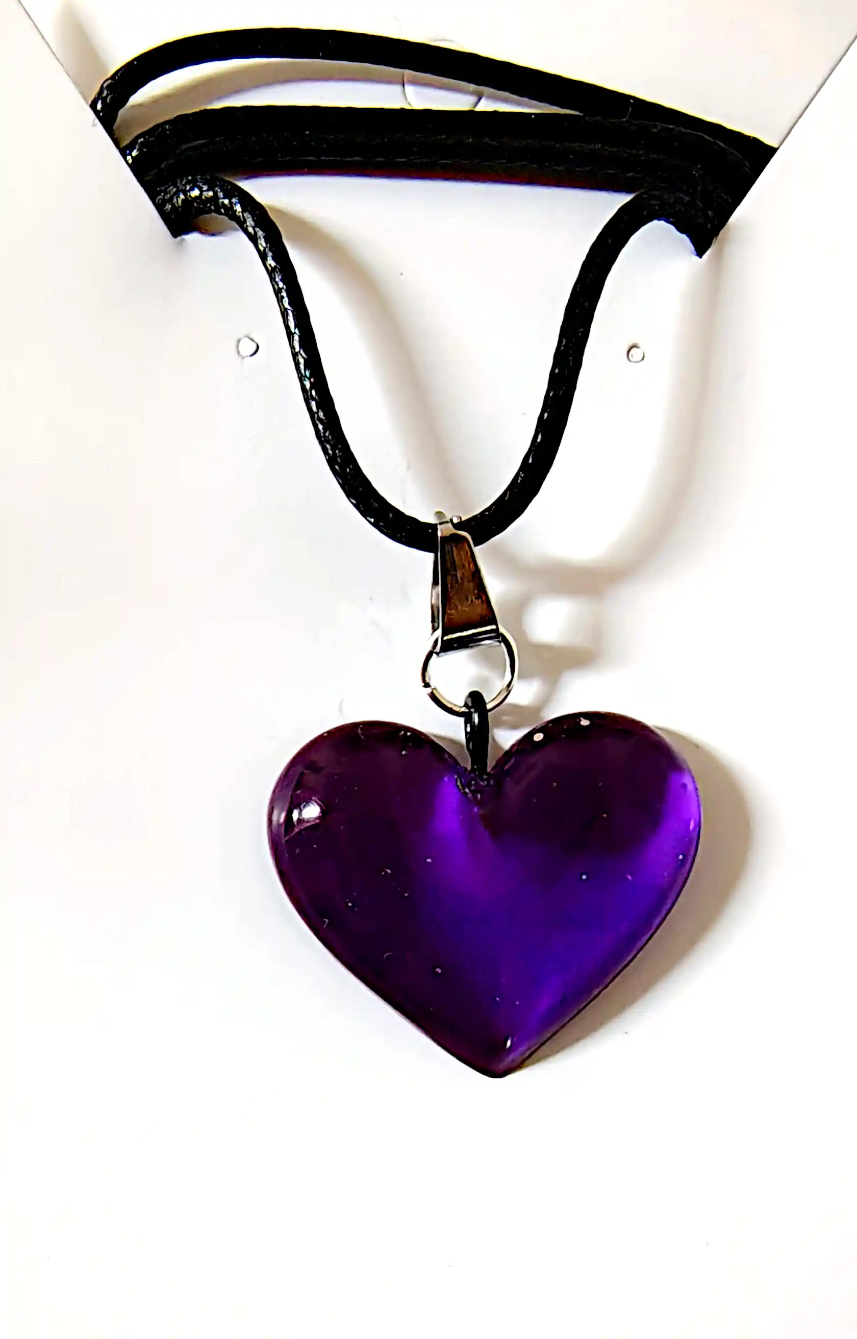 Pandantive din Rășină Epoxidică - Pandantiv Handmade din Rășină Epoxidică în Formă de Inimă – SM150