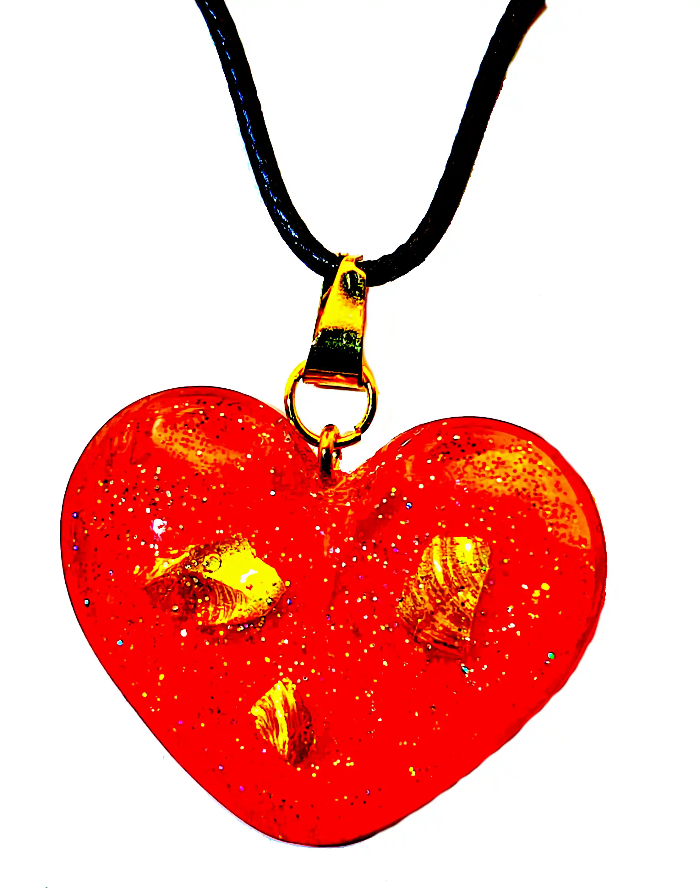 Pandantive din Rășină Epoxidică - Pandantiv Handmade din Rășină – Inimă Roșie cu Fulgi Aurii și Sclipici Fin – Model Unicat SM 211