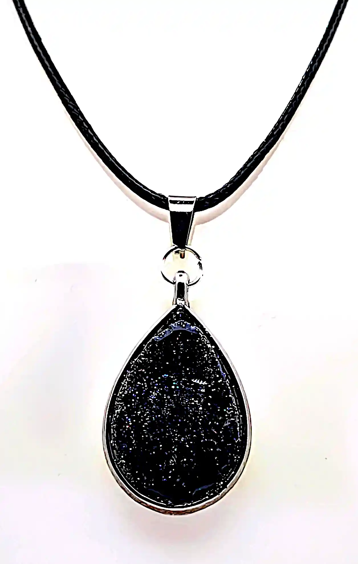 Pandantive din Rășină Epoxidică - Pandantiv Handmade din Rășină Neagră cu Sclipiri, Formă de Picătură – SM 173 | Selin Mode