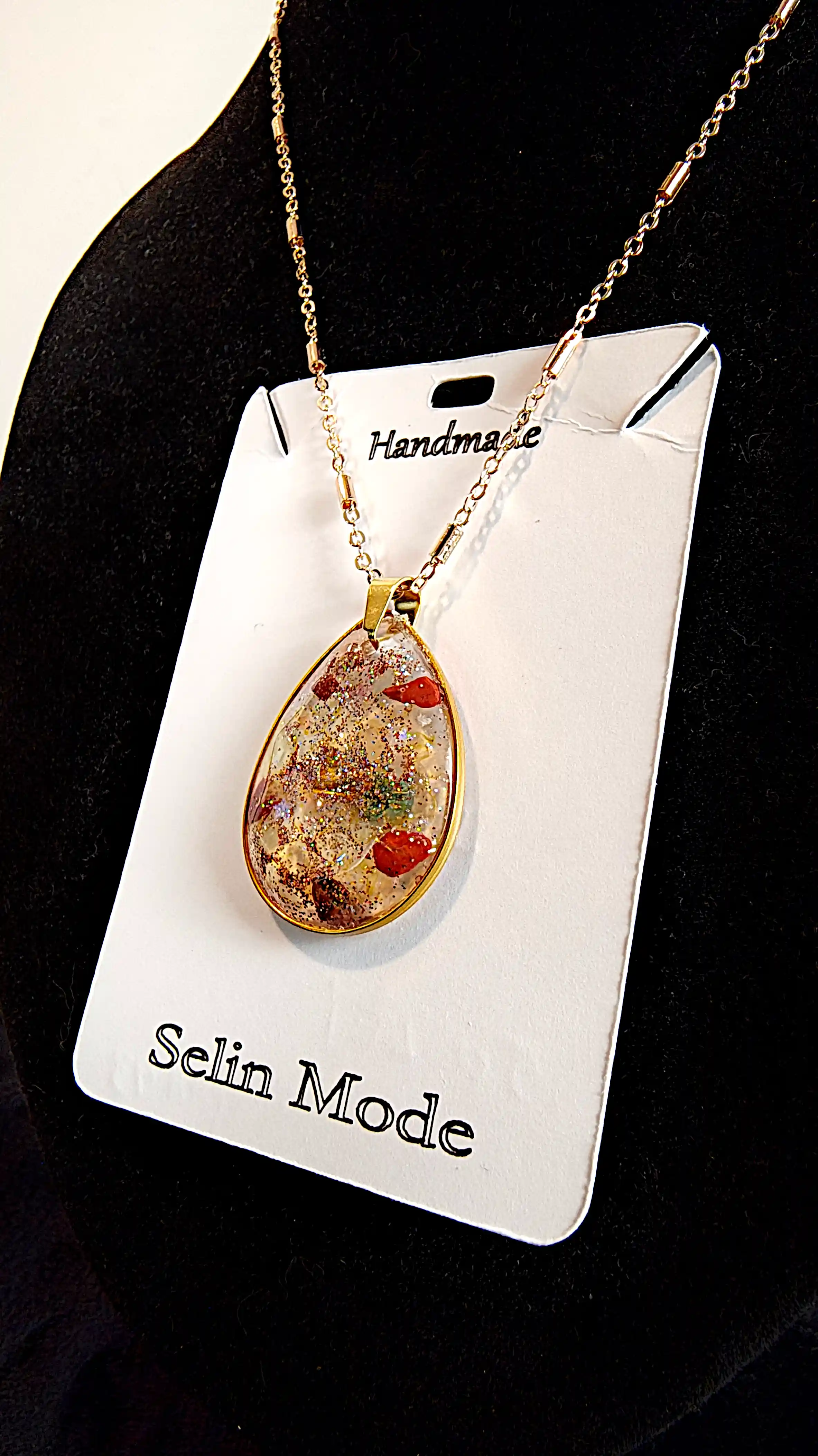 Pandantiv Jad Roșu în Montură Auriu-Șampanie – Model SM 43 | Selin Mode [2]