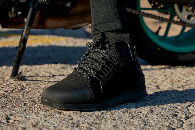 Ghete moto Urban femei All Season Ixon model Freaky WP LS culoare: negru (100% waterproof) [7]