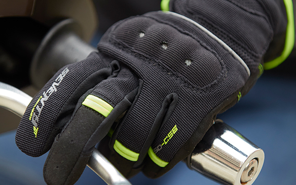 Manusi femei Urban vara Seventy model SD-C56 negru/galben fluor – degete tactile [2]