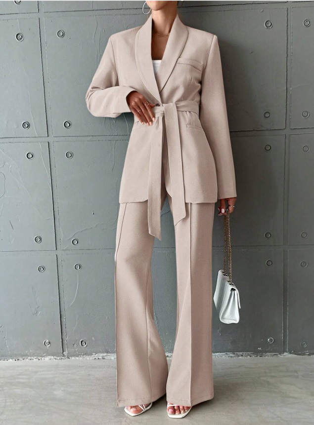 compleu dama elegant cu pantaloni