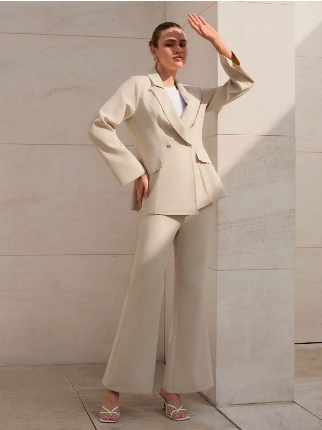 compleuri dama cu pantalon