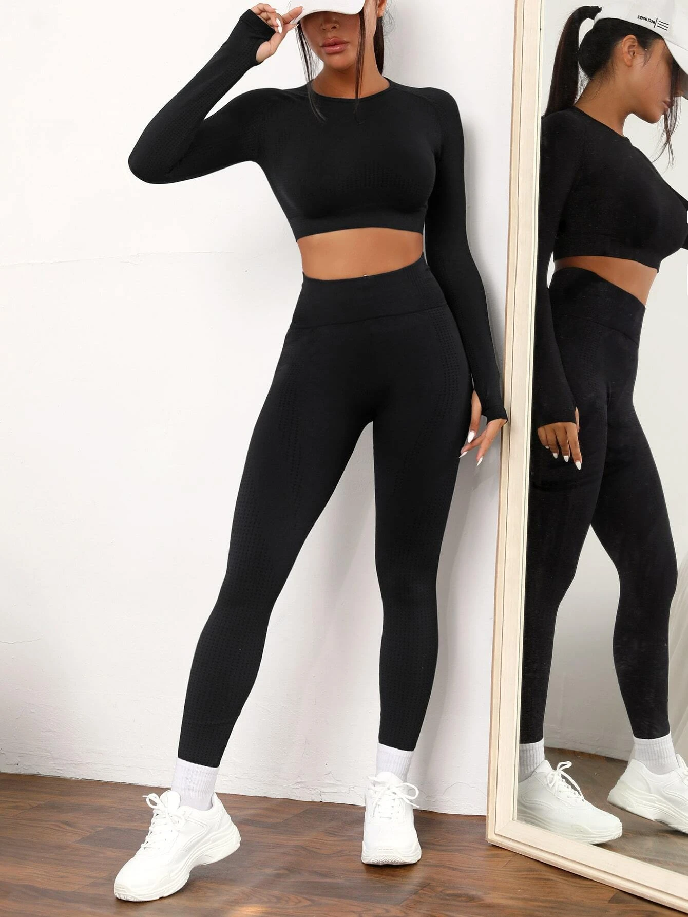 Walnut Year surplus Compleu Fitness Negru Dama | Materiale Premium ⭐️ Sequin Couture
