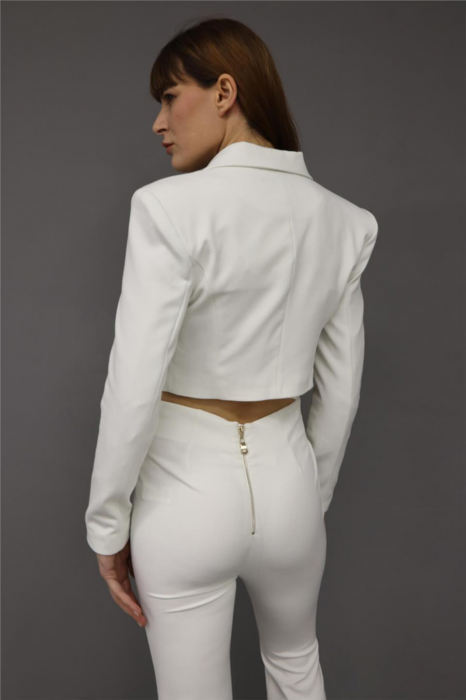 Sacou scurt cu decupaje [3]