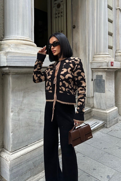 Compleu elegant casual cu pantaloni si cardigan [4]
