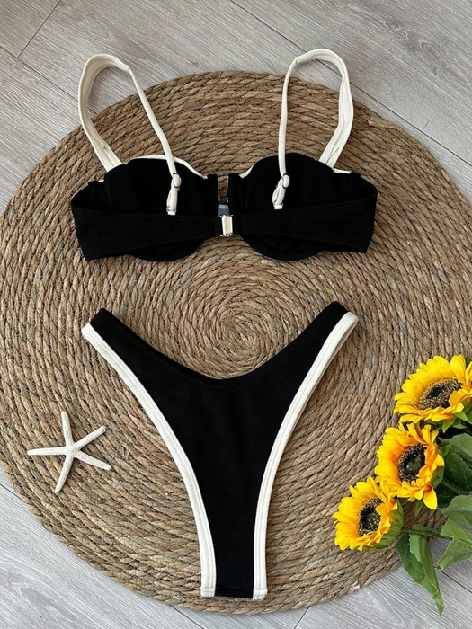 Costum de baie alb-negru cu design modern [4]