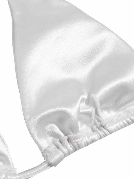 Costum de baie din 2 piese, alb, cu aspect sidefat [4]