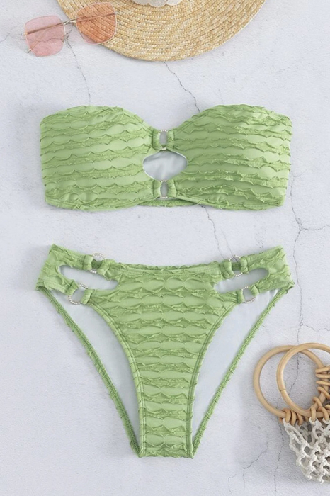 Costum de baie din 2 piese, cu accesorii metalice [4]