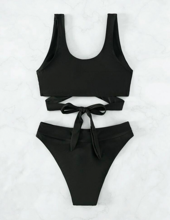 Costum de baie din 2 piese, cu accesorii metalice [4]