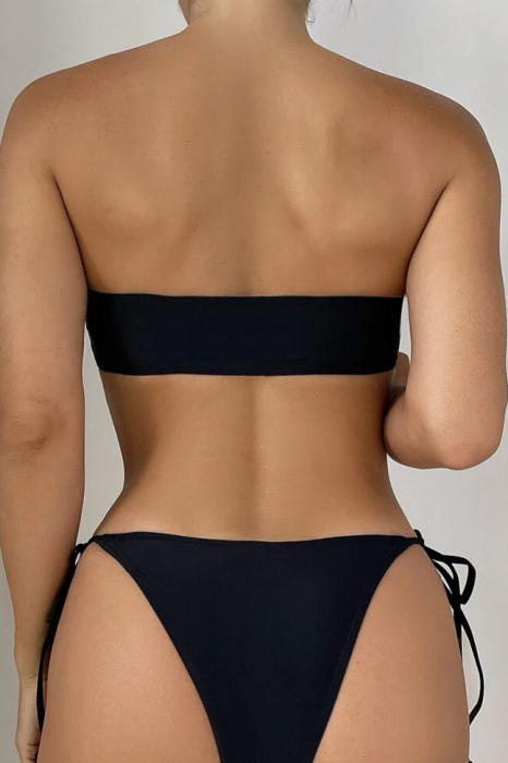 Costum de baie din 2 piese, cu accesorii metalice [2]