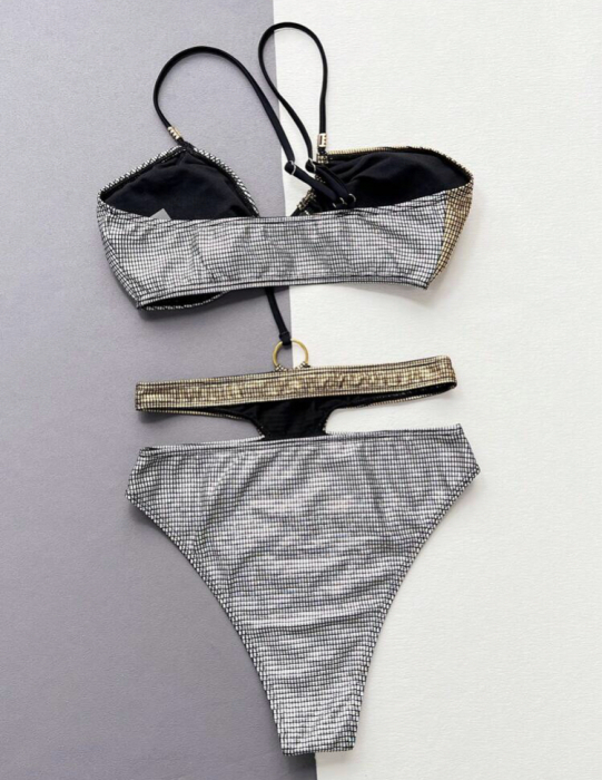 Costum de baie intreg cu aspect stralucitor si decupaje [2]
