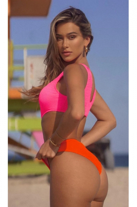 Costum de baie intreg cu decupaj [3]