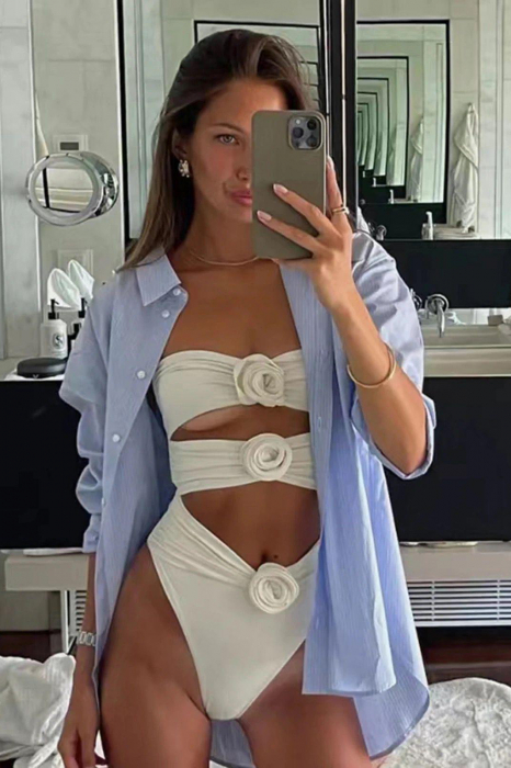 Costum de baie intreg, cu decupaje si trandafiri decorativi [4]
