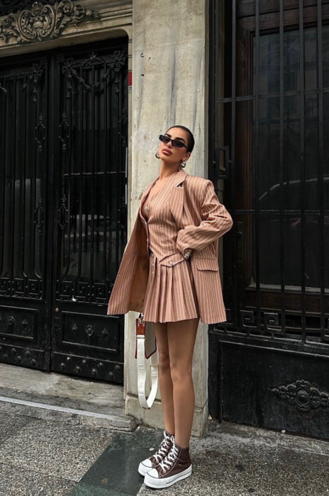 Costum din 3 piese vesta, fusta si sacou [3]