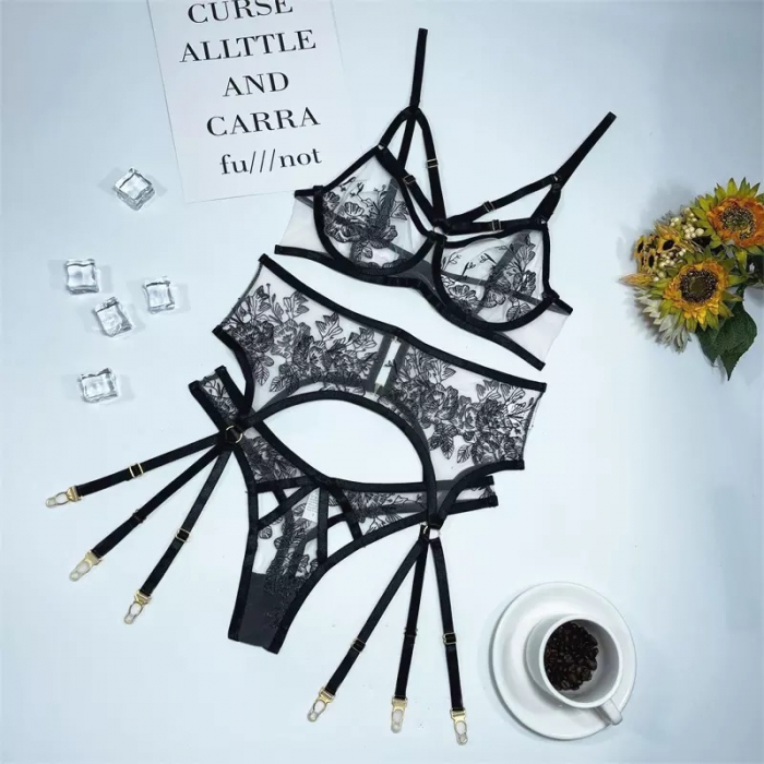 Lenjerie intima 3 piese, din dantela [11]