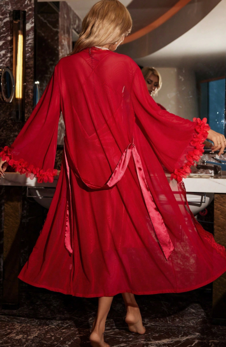 Dettaglio della Vestaglia in Satin