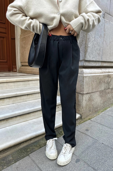 Pantaloni cu croiala conica si talie inalta [5]