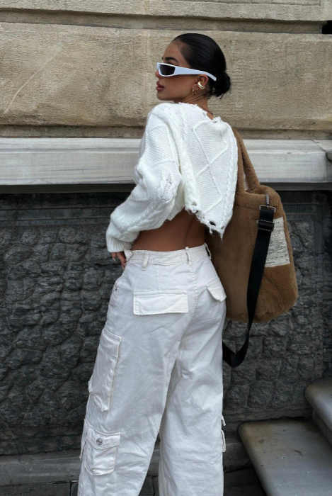 Pulover scurt, alb, cu aspect tricotat [20]