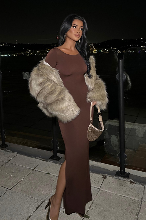 Rochie cambrata cu maneci lungi [4]