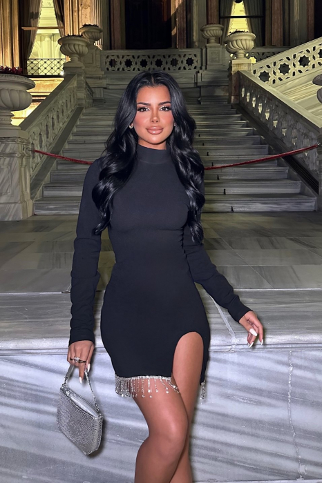 Rochie mini cambrata cu strasuri [9]