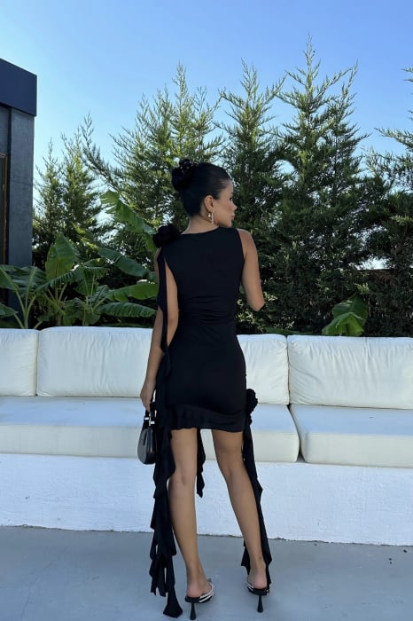 Rochie mini cu volane [3]