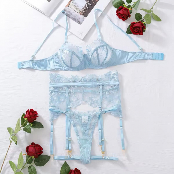 Set de lenjerie intima 3 piese, din dantela blue [4]