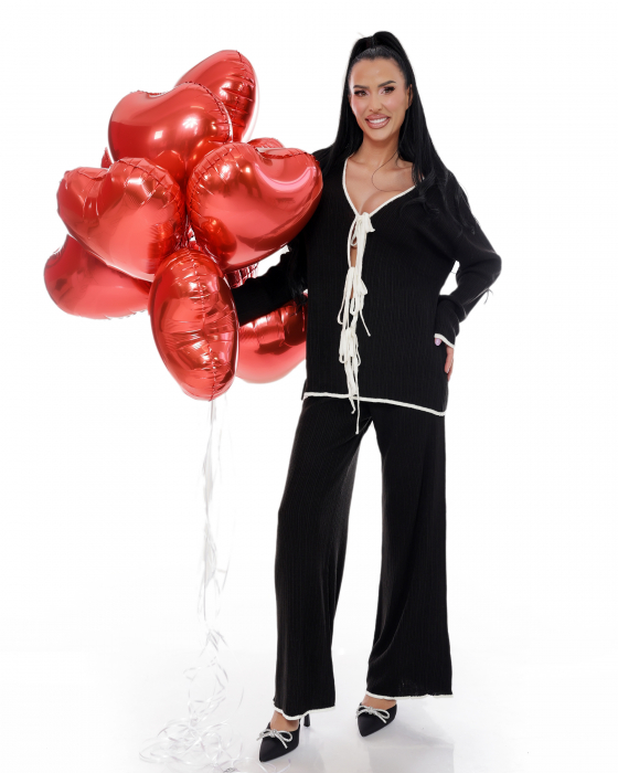 Set format din pantaloni evazati si bluza cu snur, negru [4]