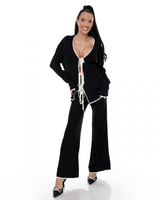 Set format din pantaloni evazati si bluza cu snur, negru [3]