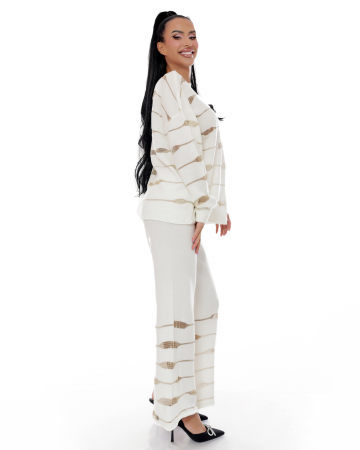 Compleu casual alb-bej cu pulover oversize si pantaloni largi [3]