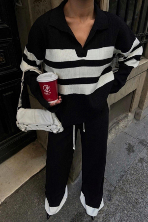 Signature Style - Compleu oversize negru din tricot cu dungi albe