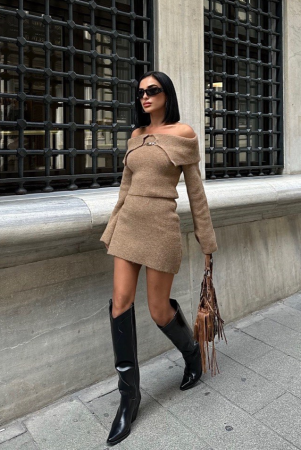 Costum din 2 piese pulover si fusta [1]