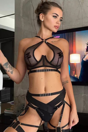 Set lenjerie 4 piese - Lenjerie intima 4 piese, cu decupaje