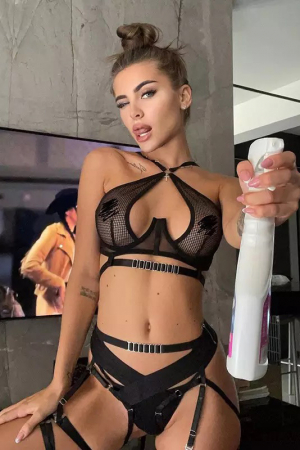 Lenjerie intima 4 piese, cu decupaje [1]