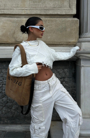 Pulover scurt, alb, cu aspect tricotat [17]