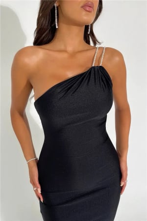 Rochie lunga eleganta, mulata pe un umar [2]