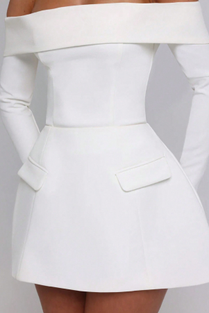 Rochie alba scurta pe umeri [1]