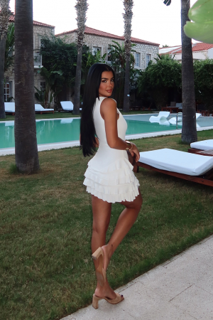 Rochie alba scurta cu volane [5]