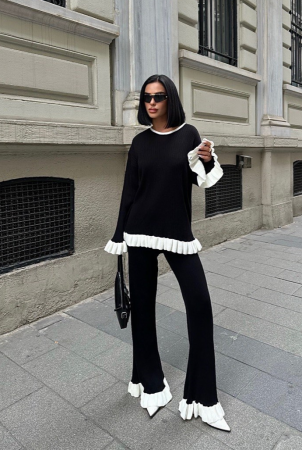 Set din tricot format din pantaloni evazati si bluza [7]