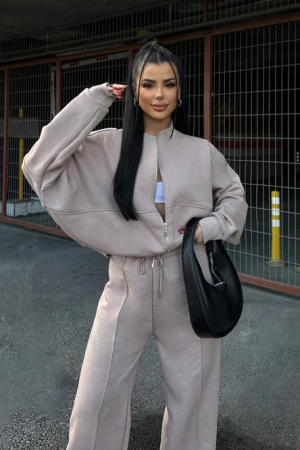 Trening lejer cu pantaloni evazati [4]