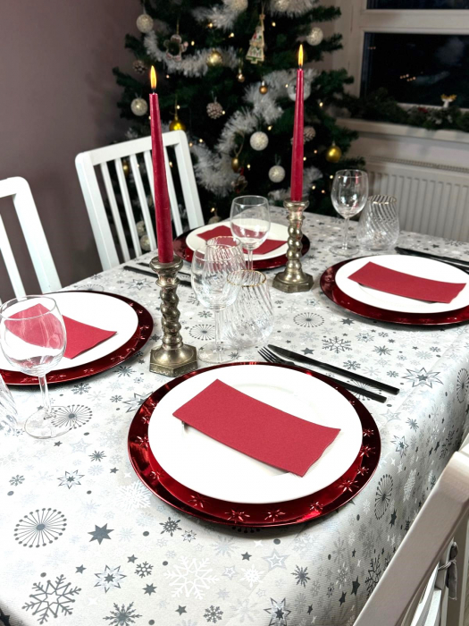 Set accesorii decorative masa festiva - fata de masa si servetele festive - Linclass Snowflakes Bordo [2]