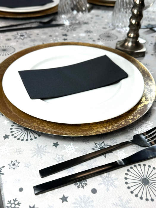 Set accesorii decorative masa festiva - fata de masa si servetele festive - Linclass Snowflakes Black [5]