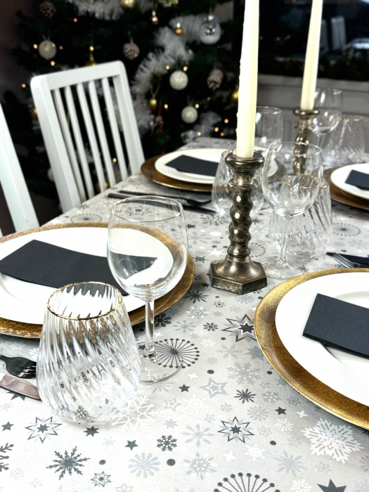 Set accesorii decorative masa festiva - fata de masa si servetele festive - Linclass Snowflakes Black [2]