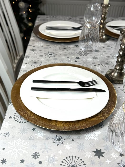 Set accesorii decorative masa festiva - fata de masa si servetele festive - Linclass Snowflakes White [3]
