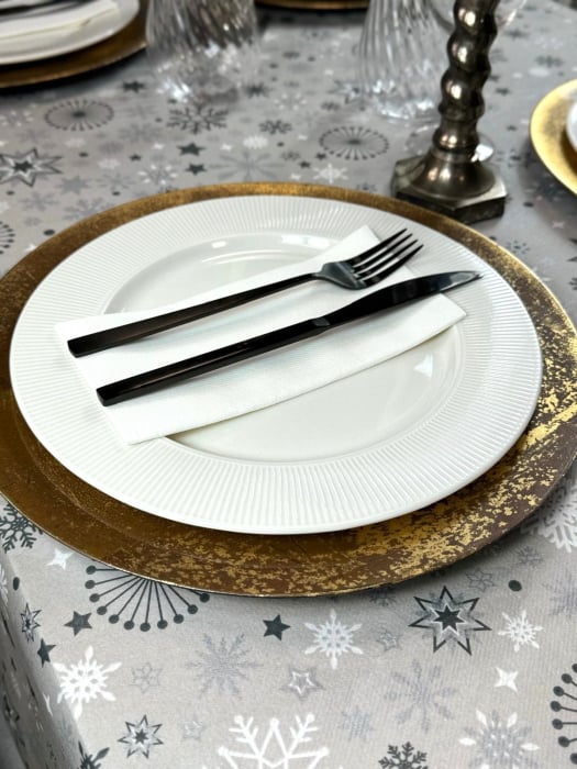 Set accesorii decorative masa festiva - fata de masa si servetele festive - Linclass Snowflakes White [5]