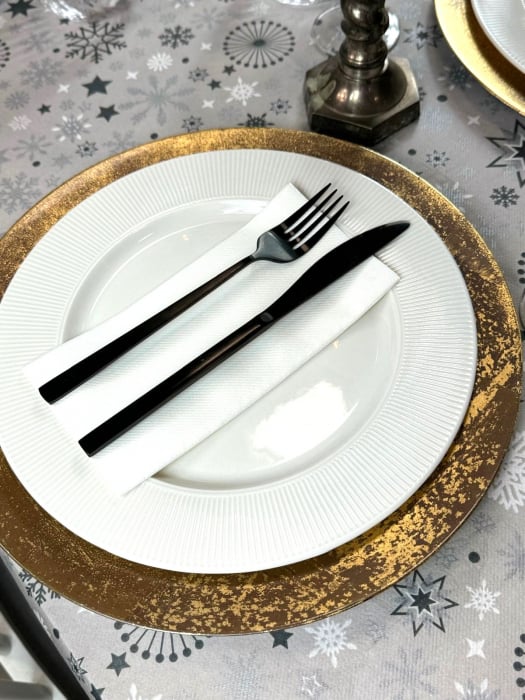 Set accesorii decorative masa festiva - fata de masa si servetele festive - Linclass Snowflakes White [6]