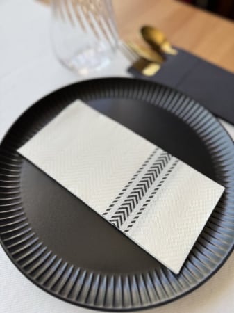 1 + 1 GRATIS - BAX Servetele de masa festive Softpoint pliate 1/8 - Classic Point Black / 40x40 cm / 1200 buc