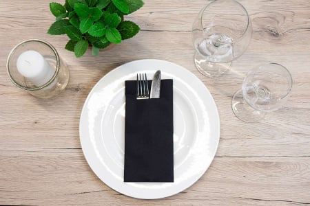 Linclass, HIGH QUALITY - Servetele cu BUZUNAR pentru tacamuri Linclass - Airlaid - Negre / XL - 48 x 40 cm / 75 buc