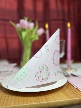 Servetele festive - VALENTINE'S DAY & DRAGOBETE - Servetele de masa festive Linclass - Sweet Love (inimioare) / 40 x 40 cm / 50 buc